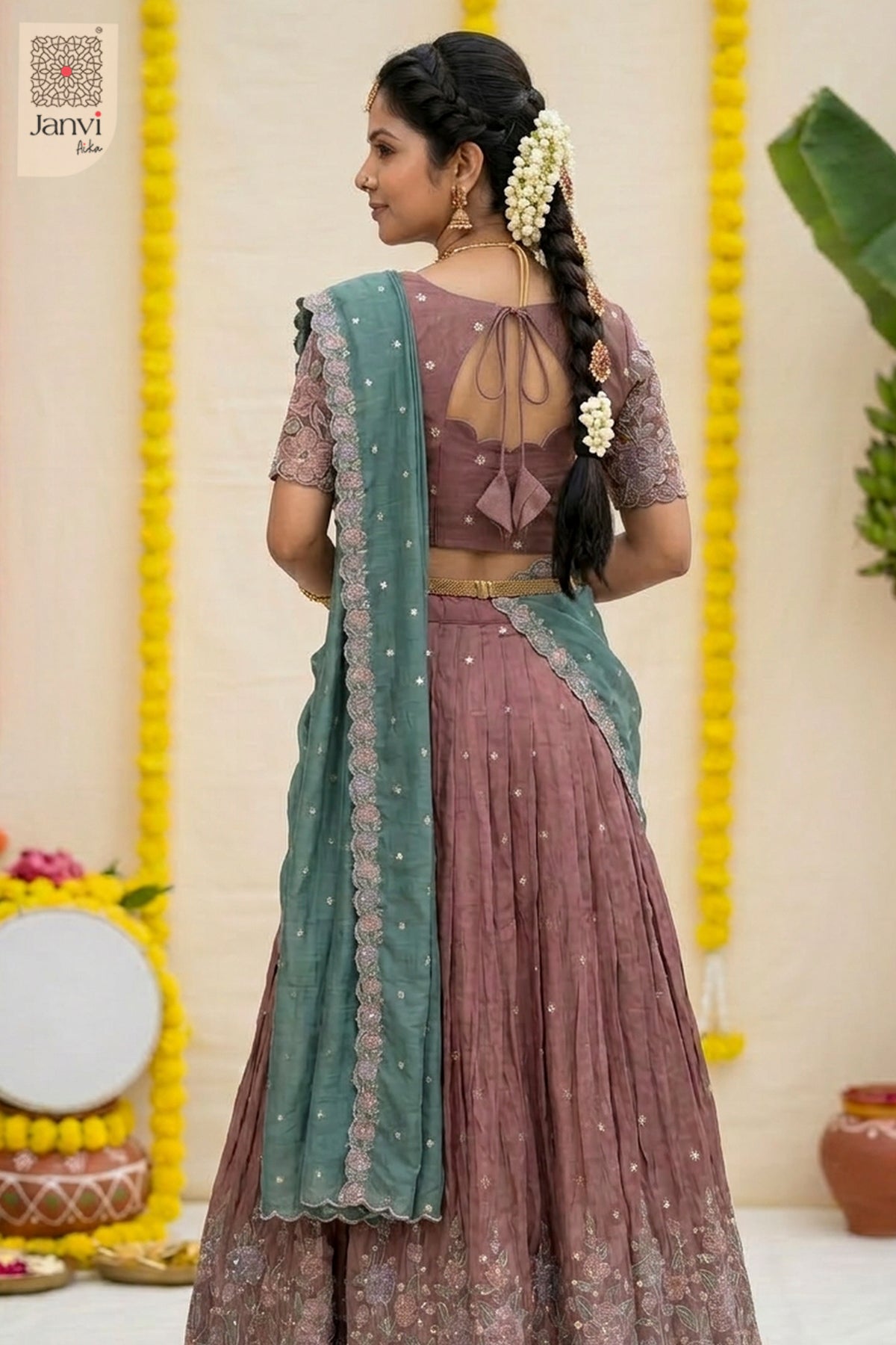 Aavya Aura