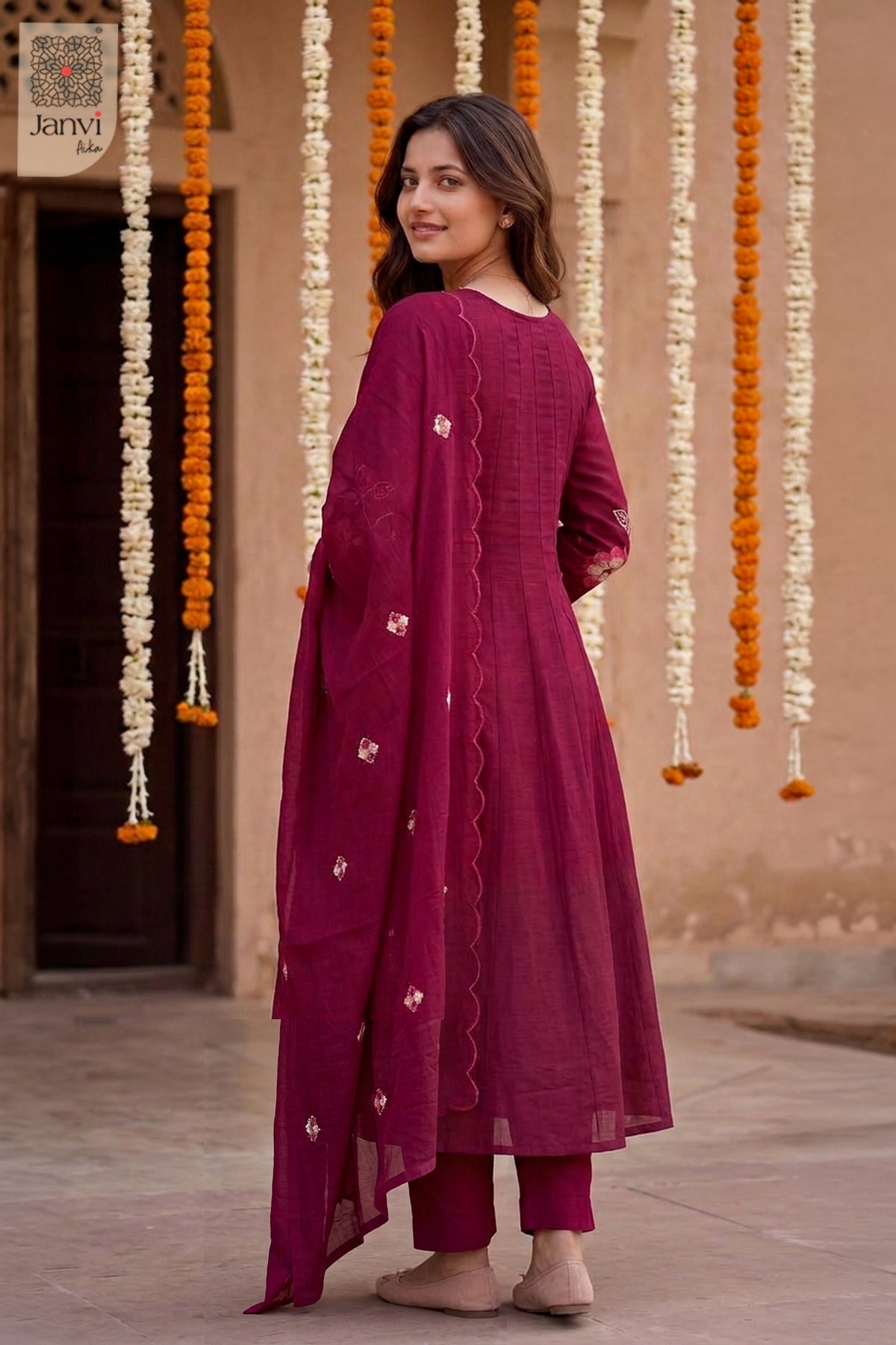 Amaranth Bloomtrail Placket Round Neck