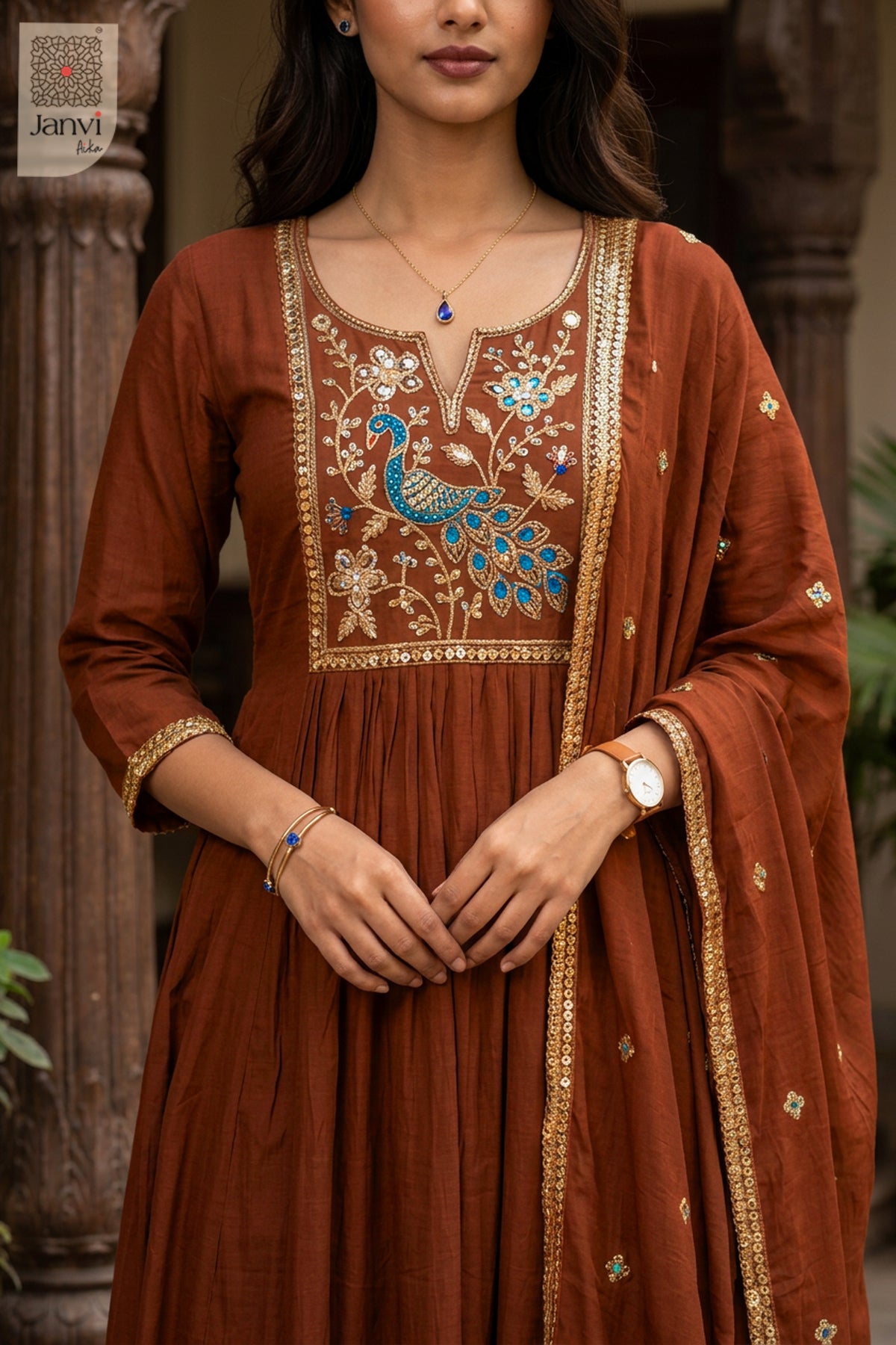 Aviary Scrollwork Notch Neck