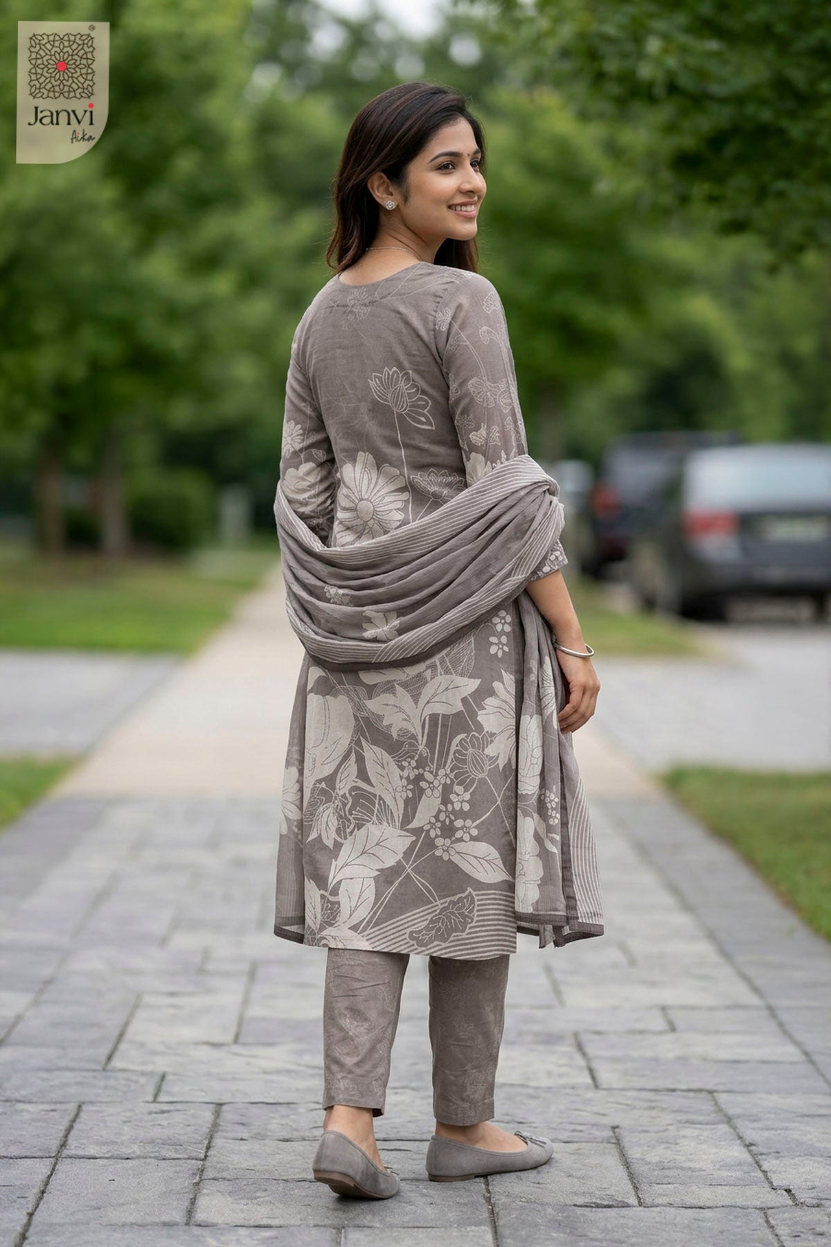 Blossom Taupe Chic Set