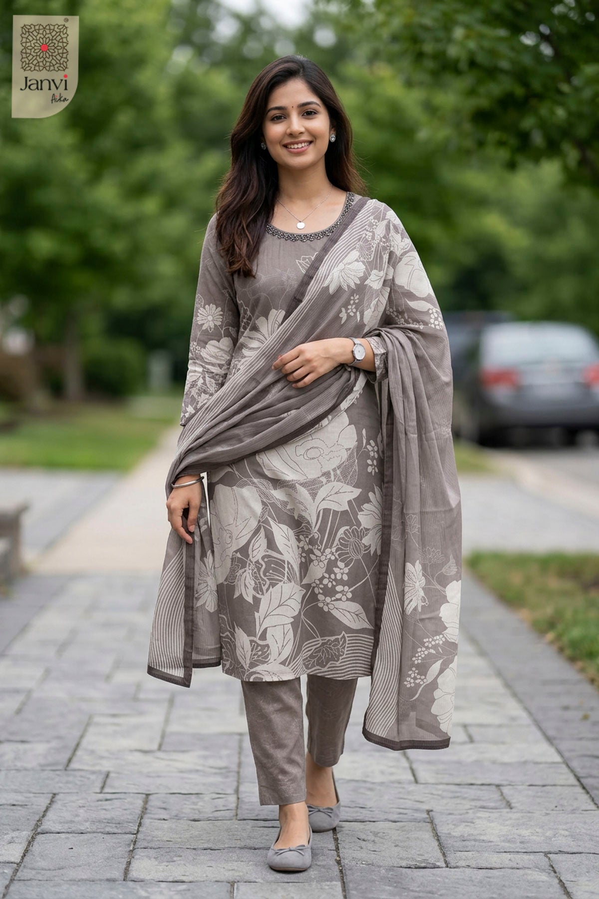 Blossom Taupe Chic Set