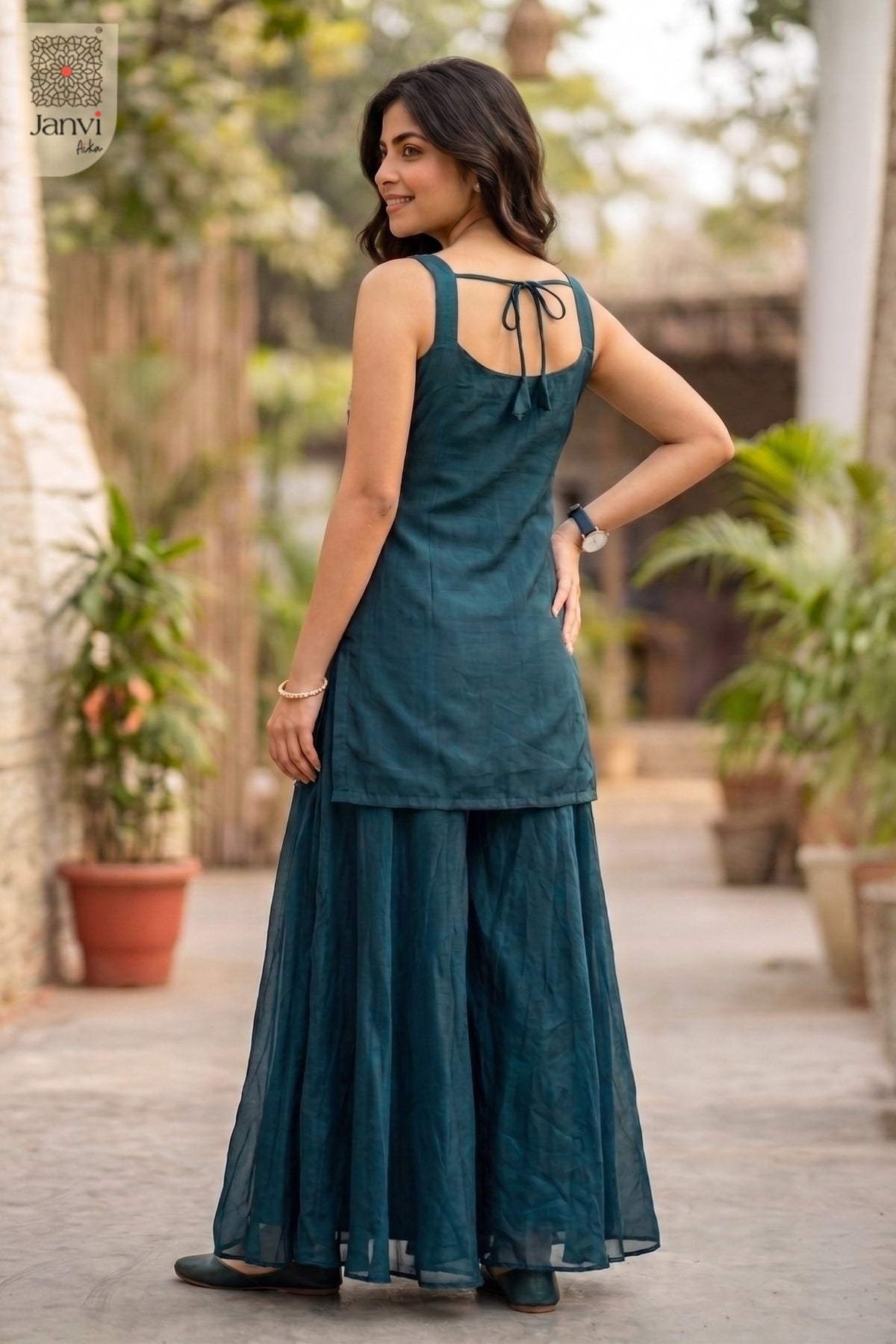 Emerald Glimmer Sharara
