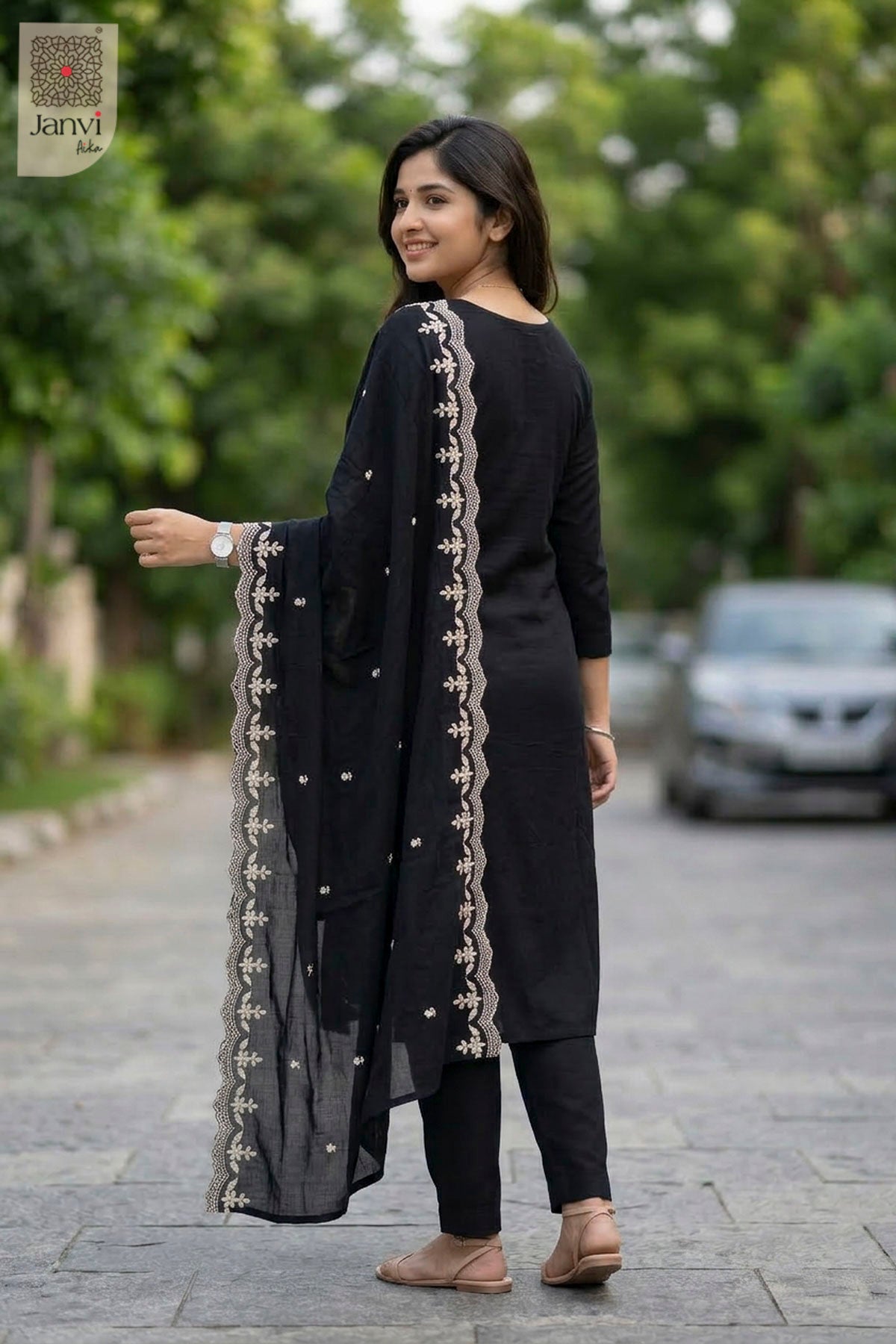 Onyx Elegance