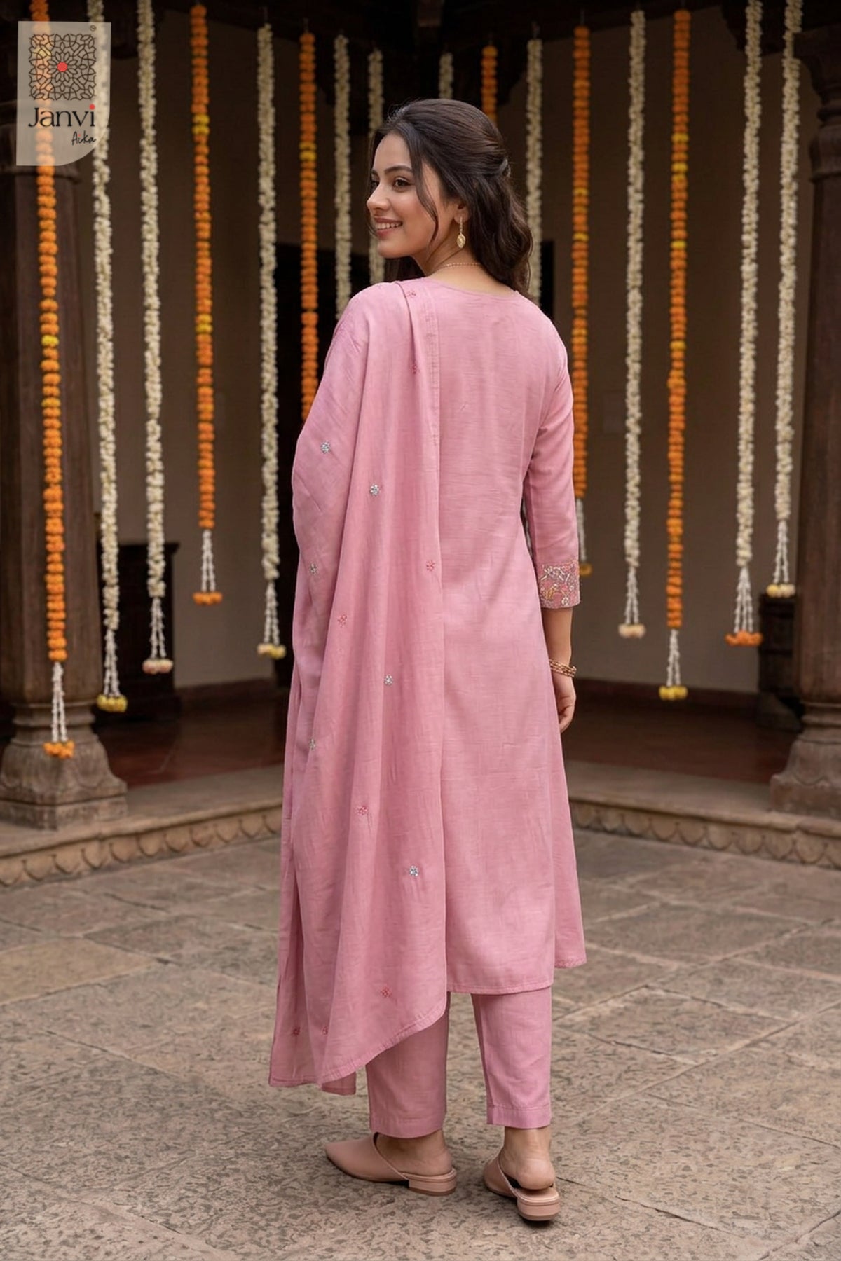 Rose Folkcanvas Embroidered Round Neck
