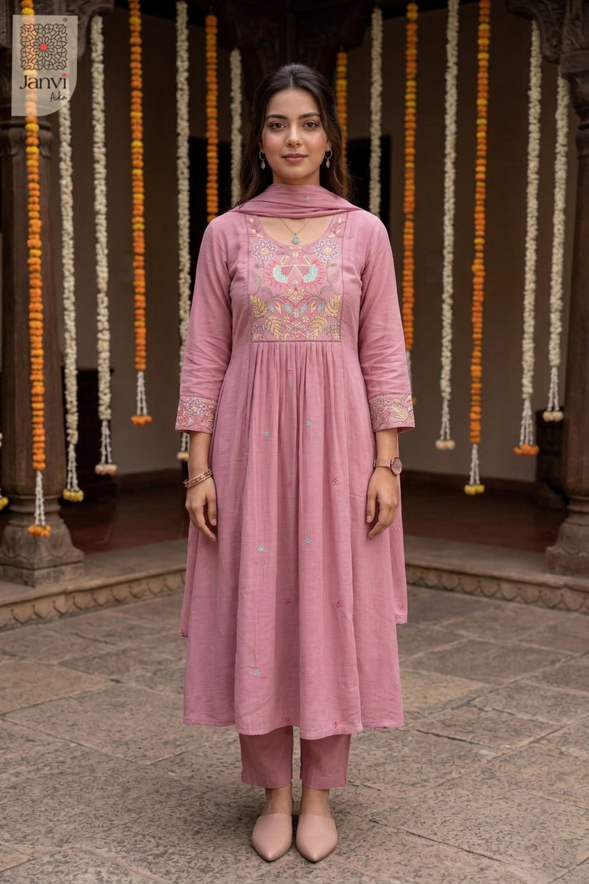 Rose Folkcanvas Embroidered Round Neck