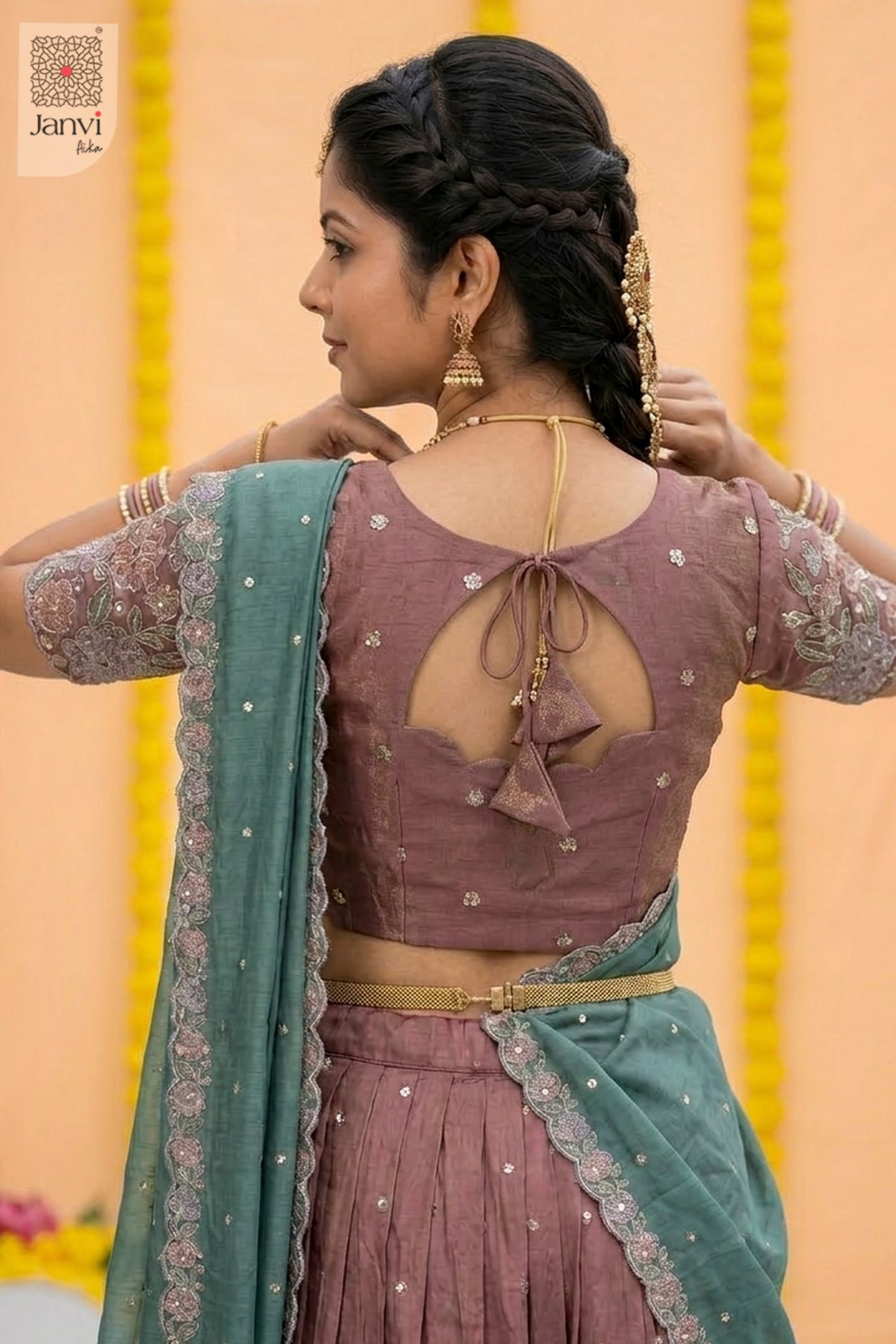 Aavya Aura