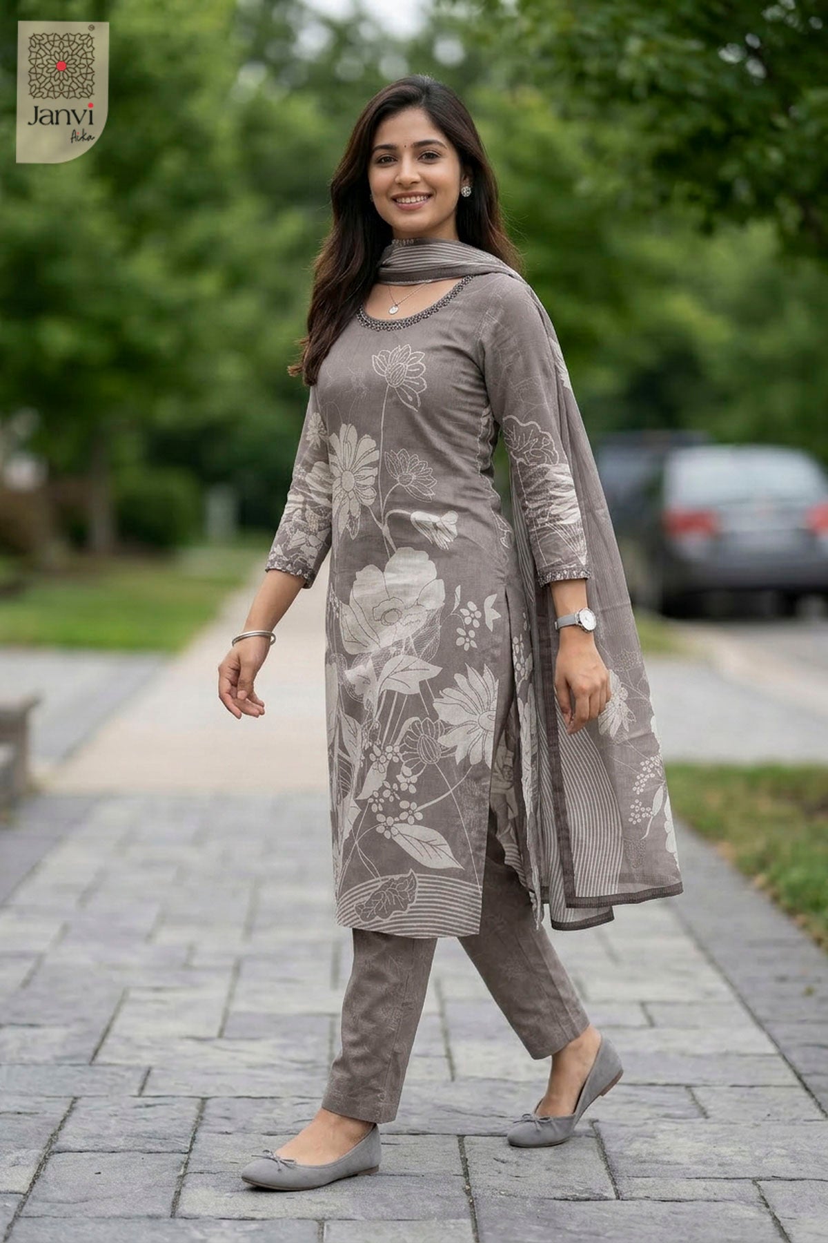 Blossom Taupe Chic Set
