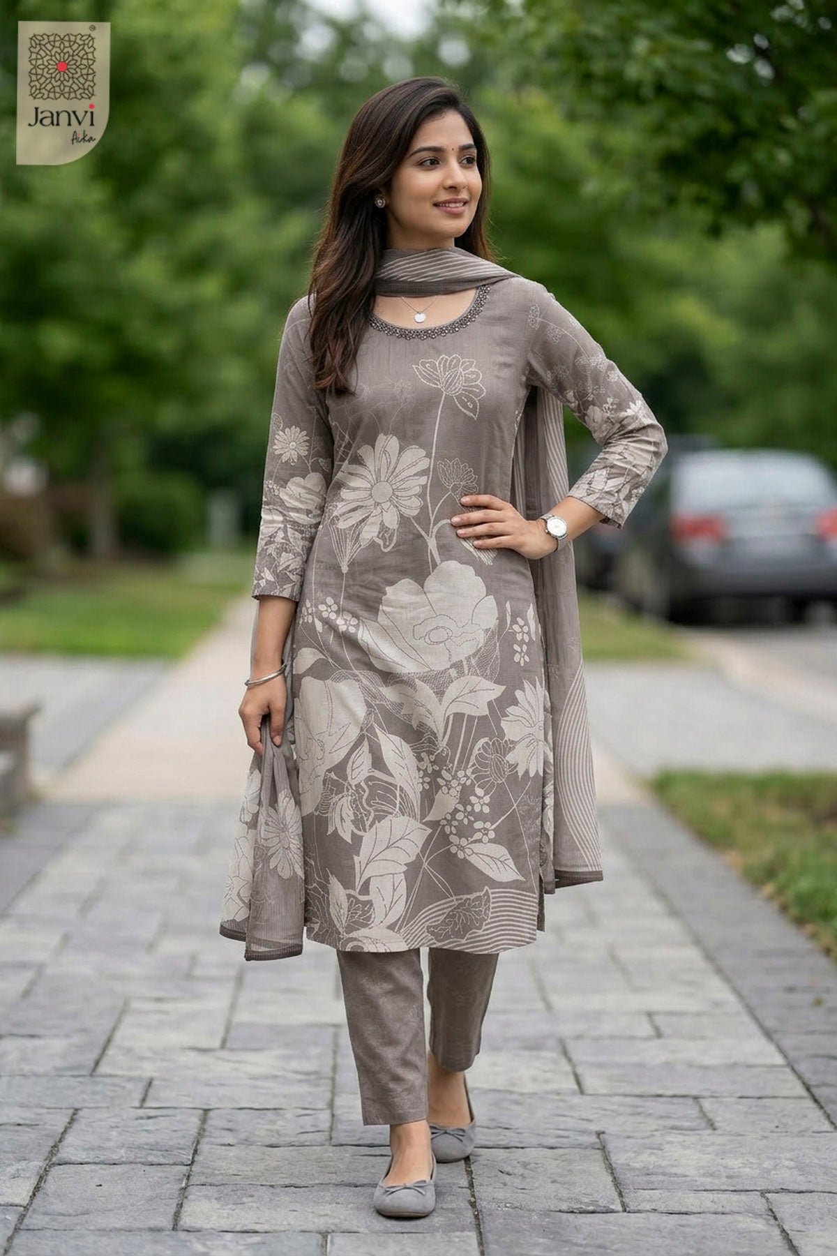 Blossom Taupe Chic Set