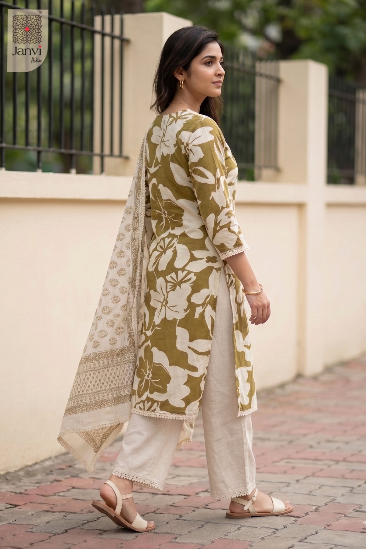 Ivory Ochre Petal Set