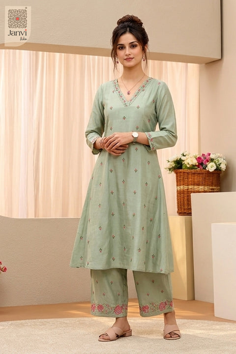 Mint Blossom Embroidered Set