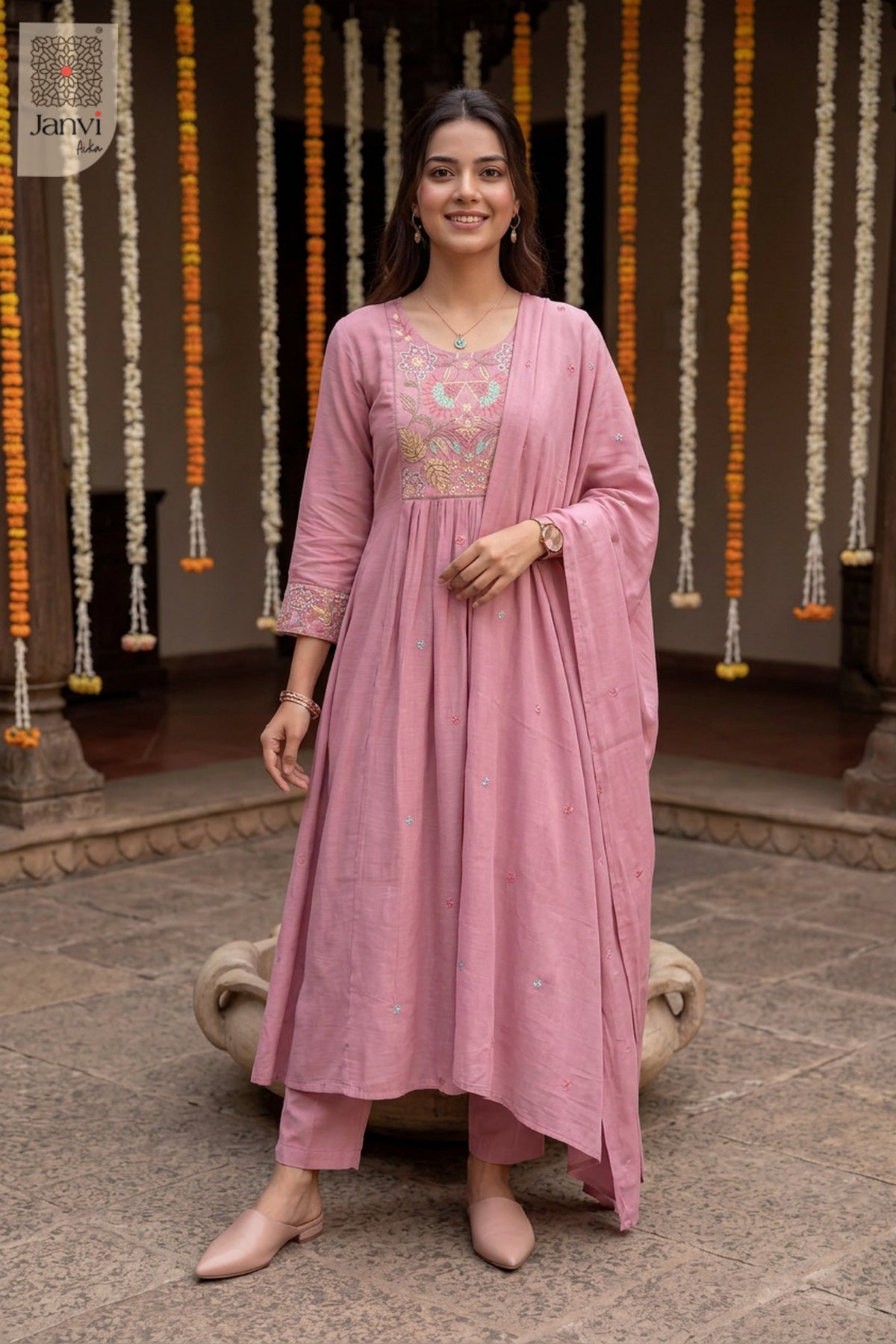 Rose Folkcanvas Embroidered Round Neck