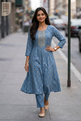 Crop Top Lehenga Trend: Fusion Wear Design Guide