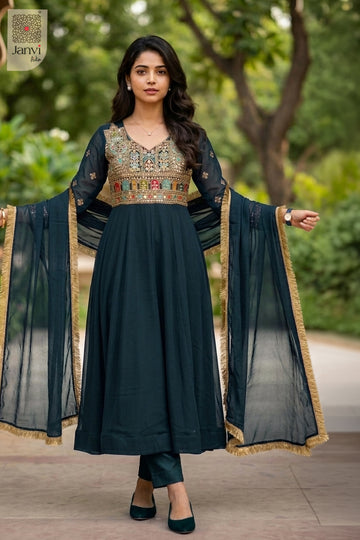 Waist-up front view of Tealara Luxe presenting style for casual birthday party outfits for ladies.