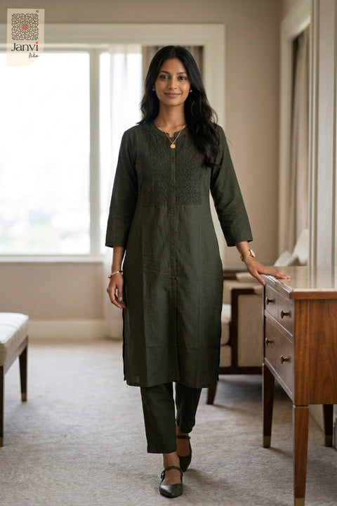 Full view of Woodland Whisper in the 2 piece outfits for ladies range with matching pants.