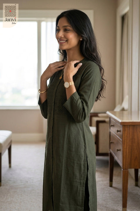 Three-quarter view of Woodland Whisper from the 2 piece outfits for ladies range with elbow sleeves.