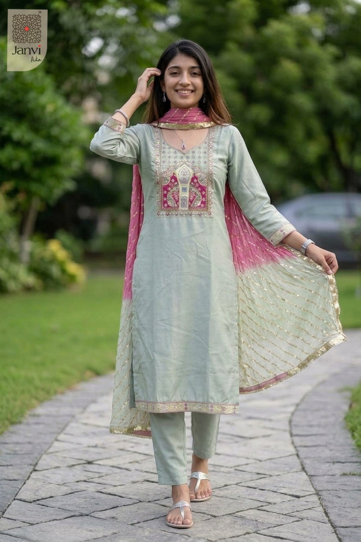 Grey Maharani Festive Set