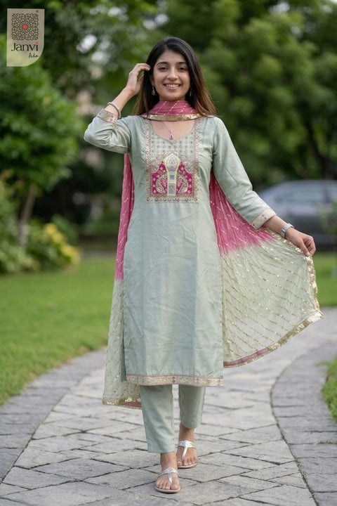 Grey Maharani Festive Set